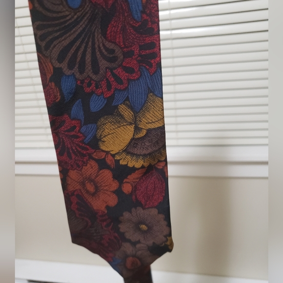 Ysl tie floral print 100% silk - Picture 3 of 6